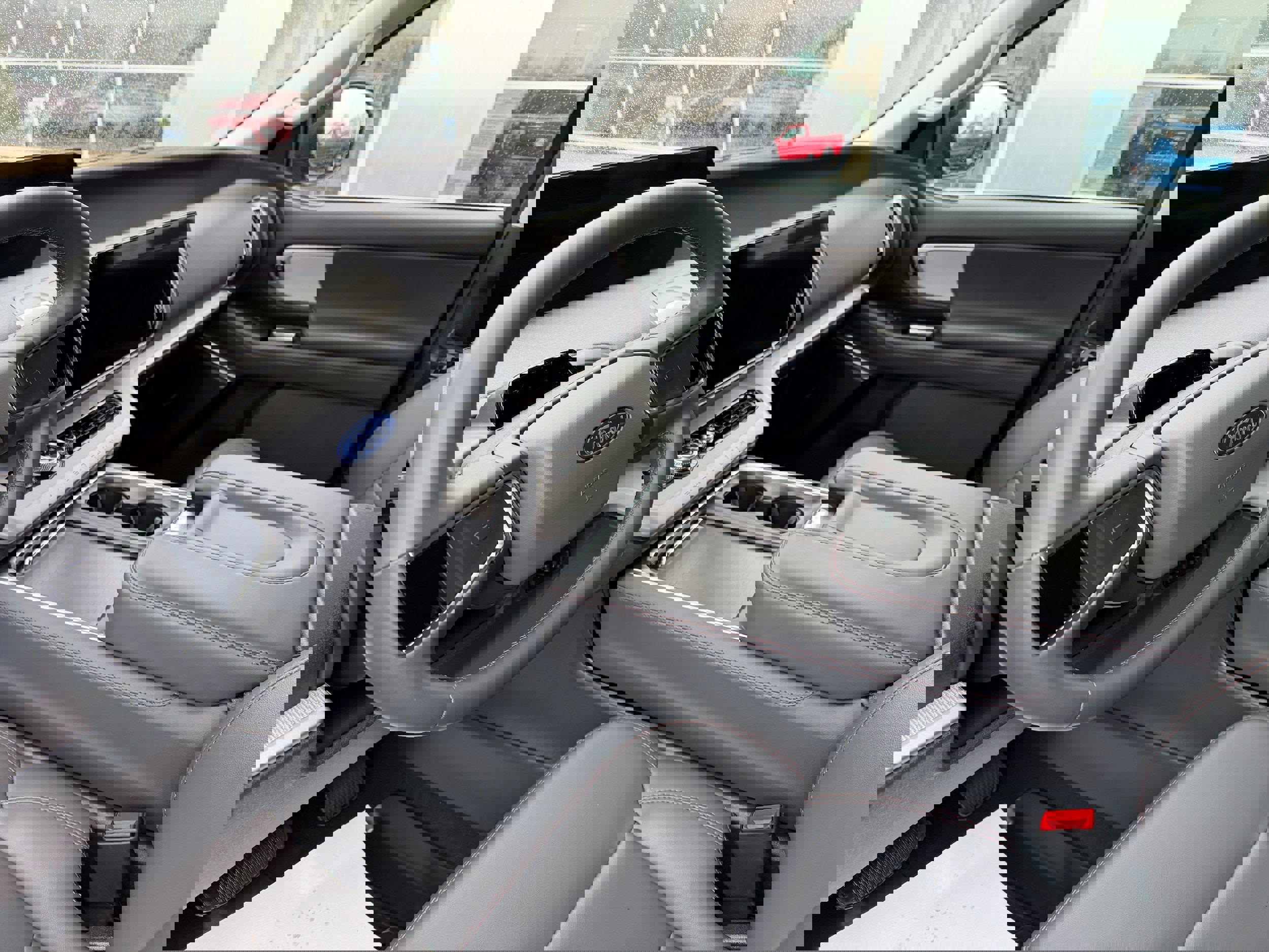 Certified 2025 Ford Expedition Active image 21