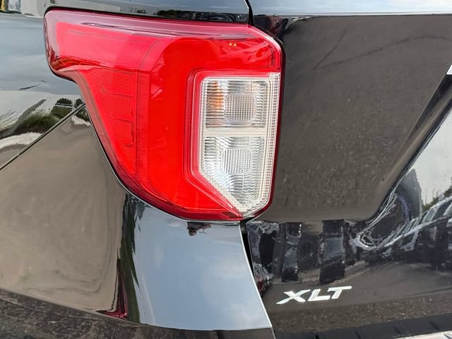 Certified 2024 Ford Explorer XLT w/ Equipment Group 202A AWD/4WD image 32