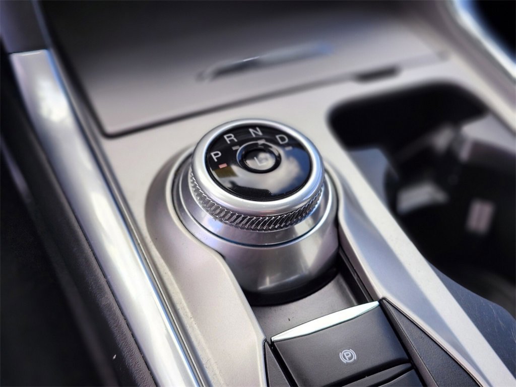 Certified 2022 Ford Explorer XLT w/ Equipment Group 202A image 28