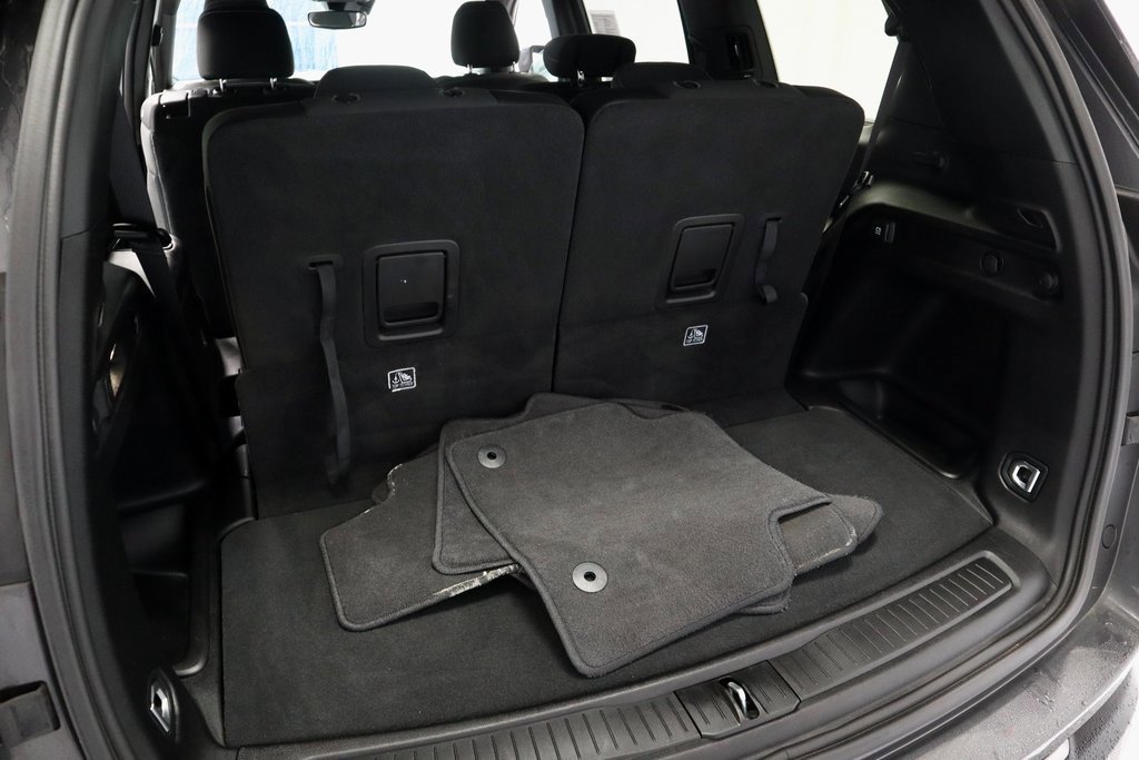 Used 2024 Jeep Grand Cherokee L Laredo image 14