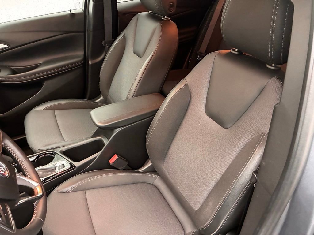 Used 2022 Buick Encore GX Preferred w/ Sport Touring Package image 19