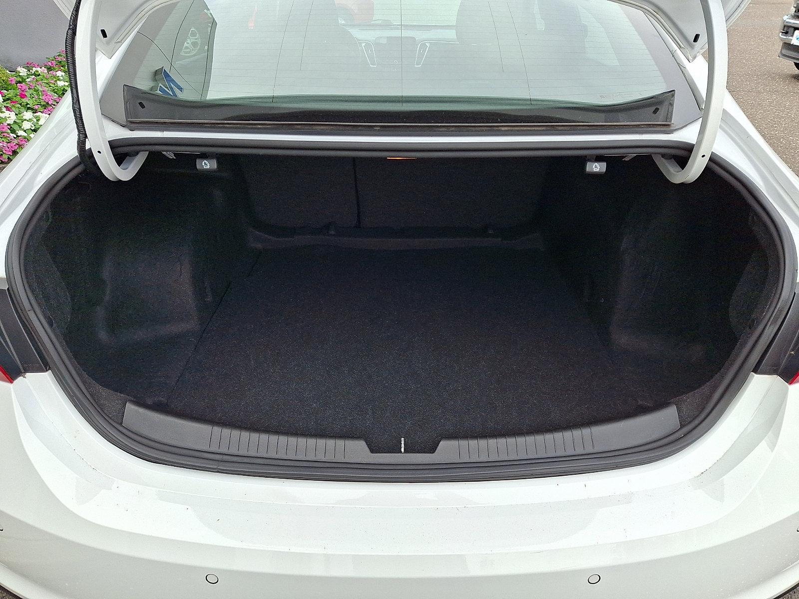 Used 2024 Chevrolet Malibu LS FWD image 29