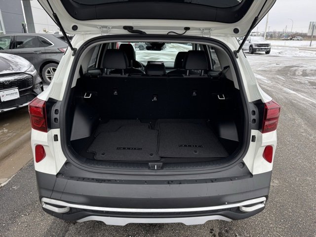 Used 2023 Kia Seltos S image 36