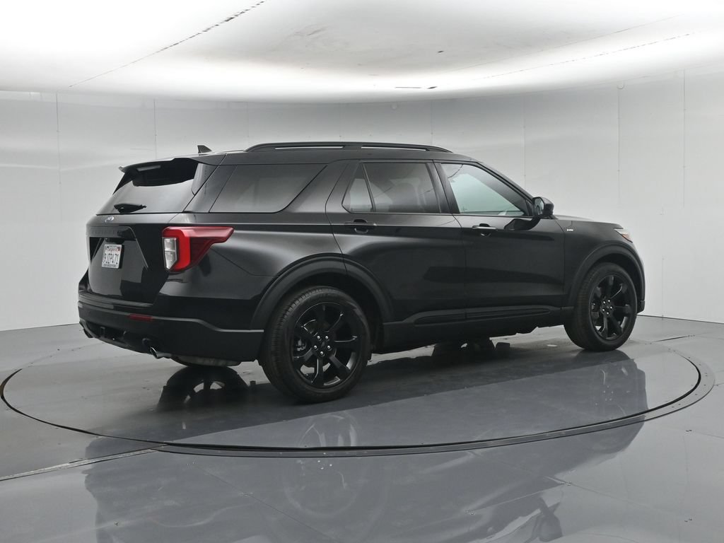 Certified 2023 Ford Explorer ST-Line w/ Class IV Trailer Tow Package RWD image 33