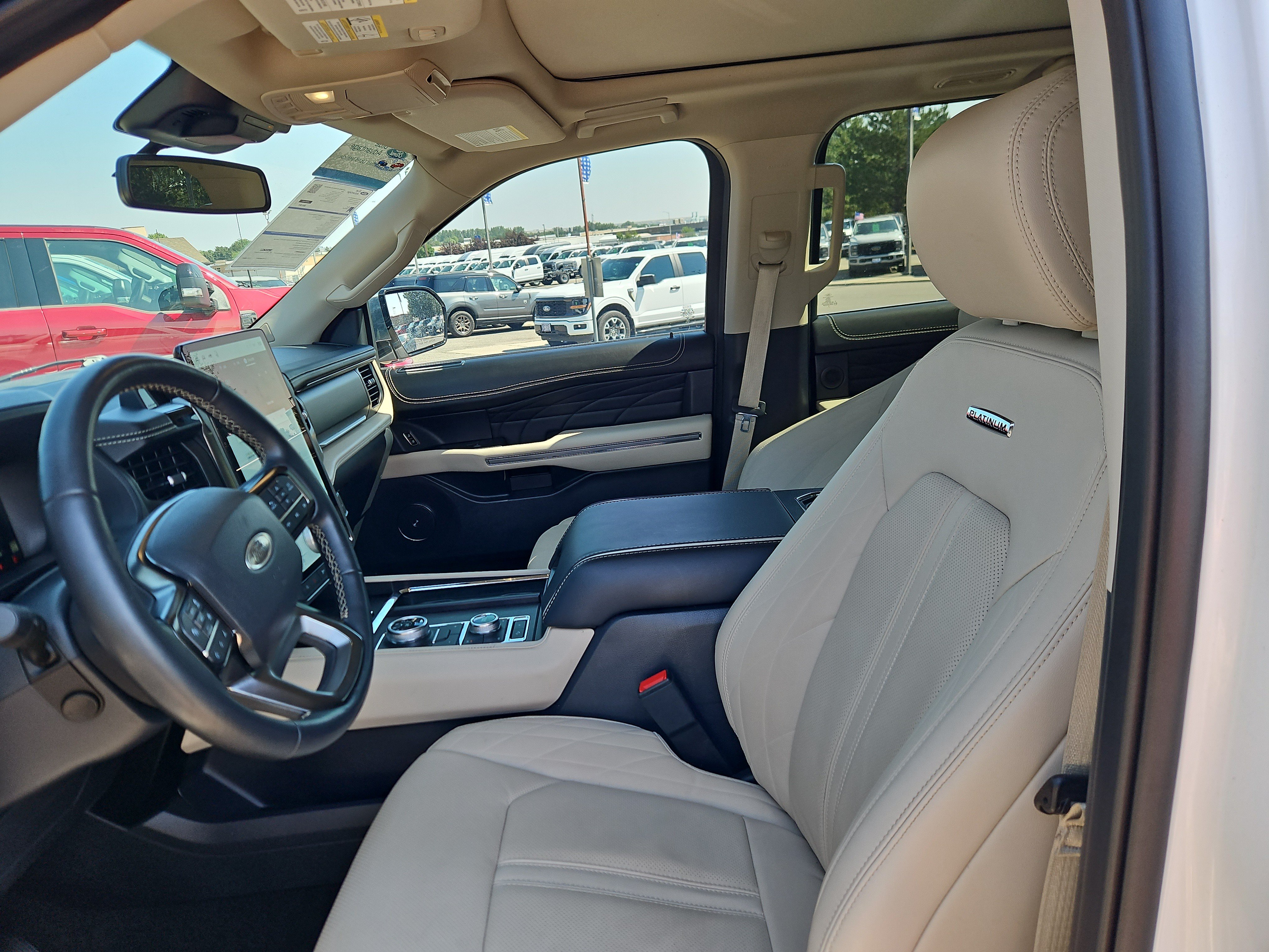 Certified 2024 Ford Expedition Max Platinum AWD/4WD image 3