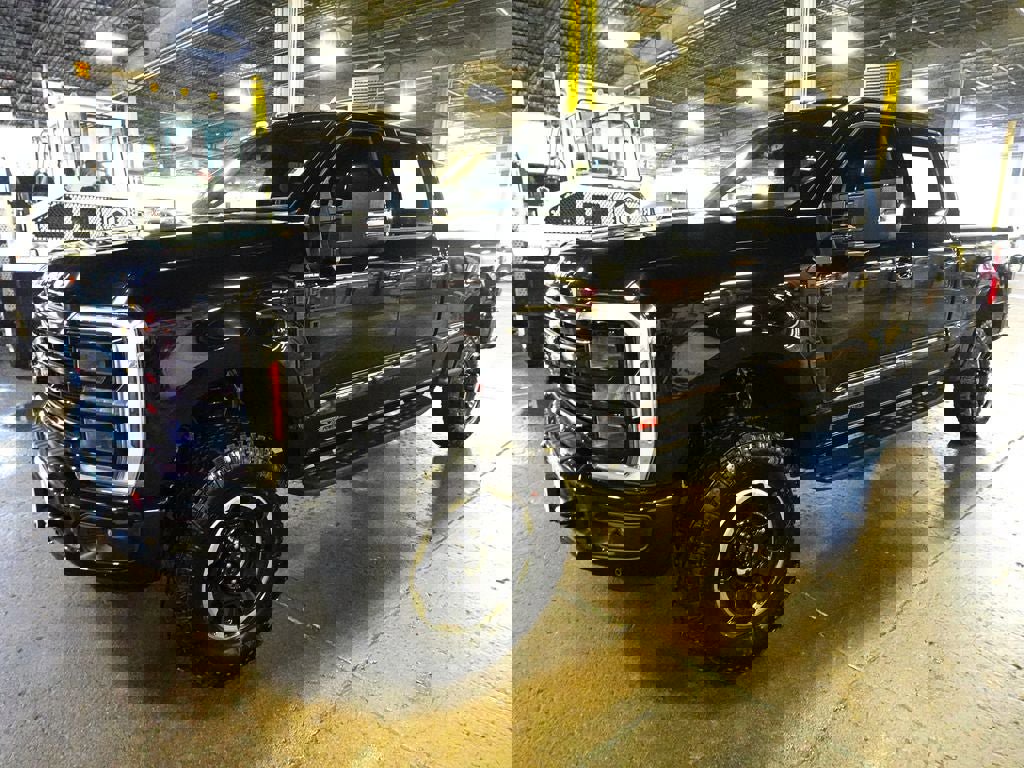 Certified 2025 Ford F350 Platinum w/ Tremor Off-Road Package AWD/4WD image 3