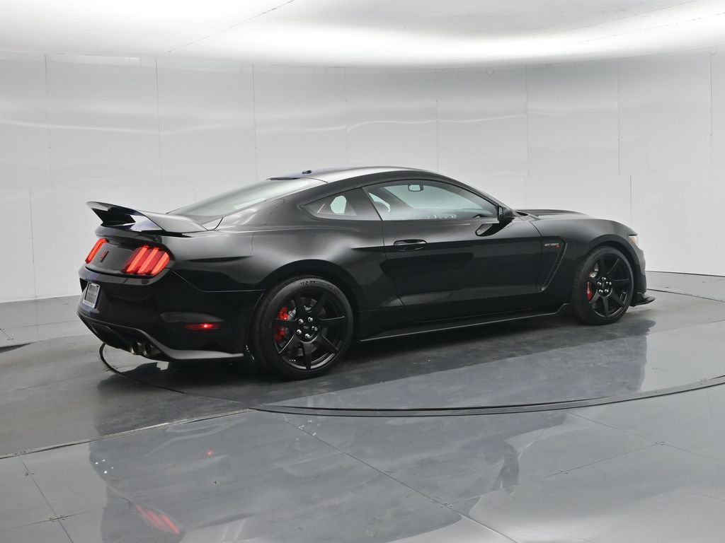 Certified 2017 Ford Mustang Shelby GT350R w/ GT350R Equipment Group 920A RWD image 24