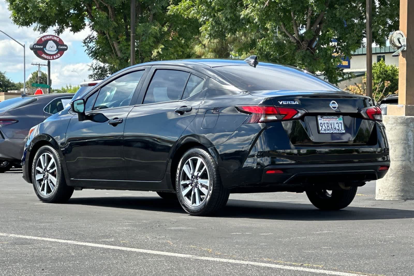 Used 2021 Nissan Versa SV image 6