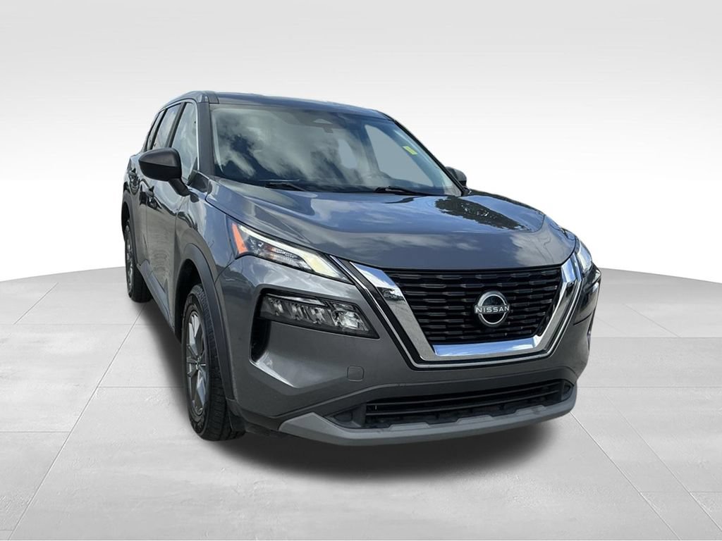 Used 2023 Nissan Rogue S AWD/4WD image 10