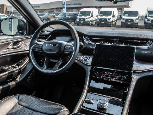 Used 2024 Jeep Grand Cherokee L Limited AWD/4WD image 10