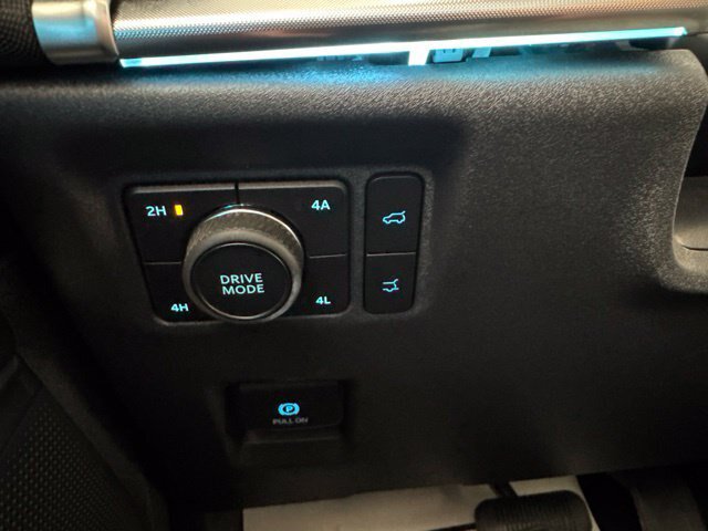 Certified 2026 Ford Expedition Max Platinum w/ Driver's Package AWD/4WD image 20