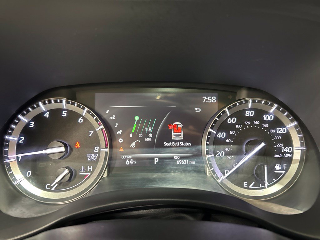 Used 2022 Toyota Highlander XSE AWD/4WD image 16