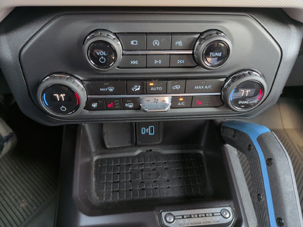 Certified 2024 Ford Bronco Wildtrak AWD/4WD image 23