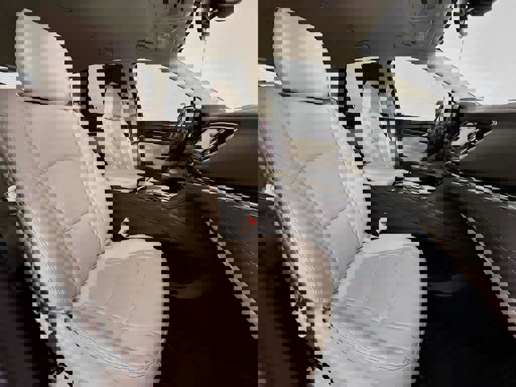 Used 2023 Buick Enclave Essence w/ Sport Touring Edition image 15