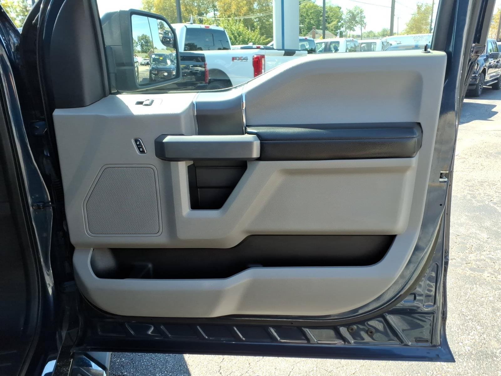 Certified 2019 Ford F150 XLT w/ Equipment Group 302A Luxury AWD/4WD image 26