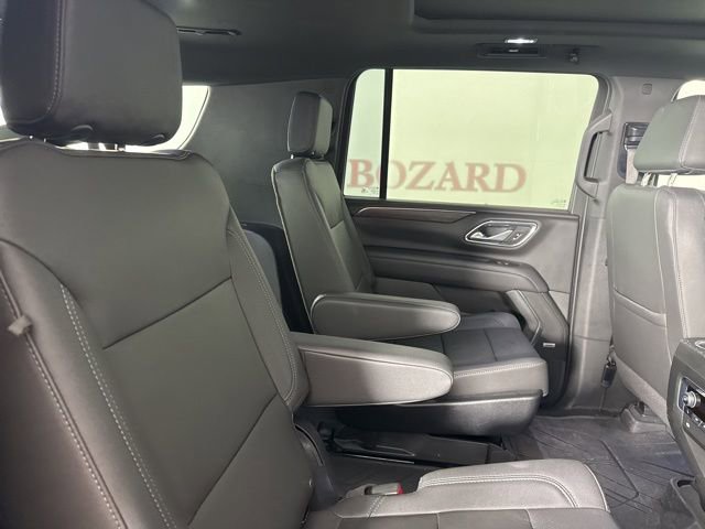 Used 2023 Chevrolet Suburban Z71 w/ Luxury Package image 18