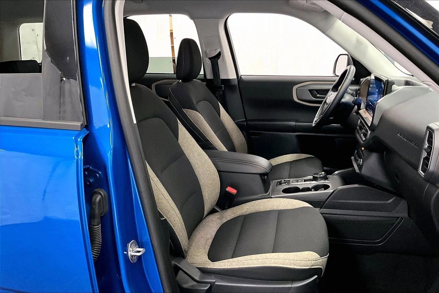 Certified 2025 Ford Bronco Sport Big Bend w/ Convenience Package image 7