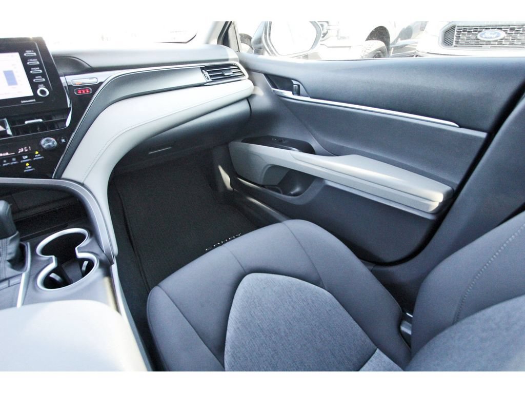 Used 2024 Toyota Camry LE FWD image 13