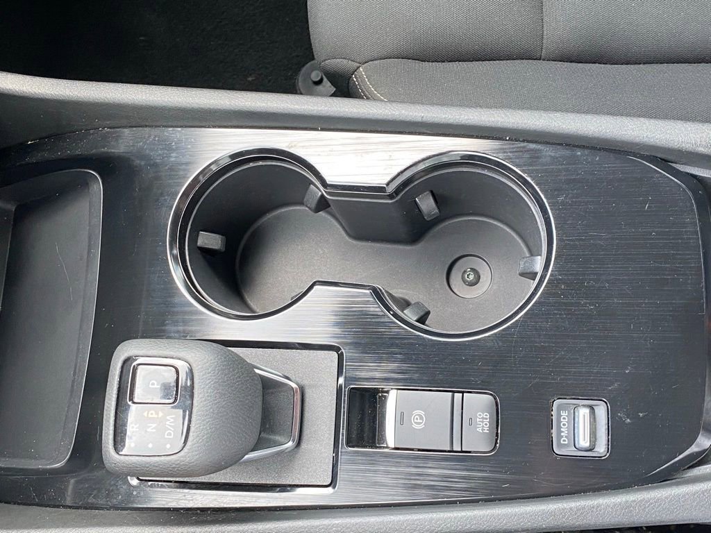 Used 2023 Nissan Rogue S FWD image 18