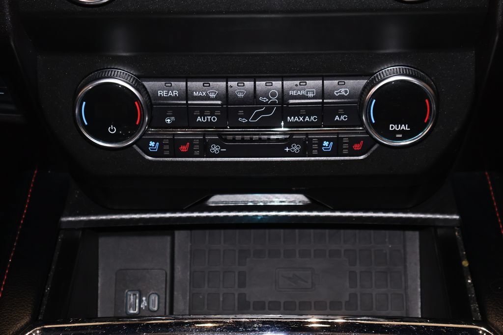 Certified 2020 Ford Expedition Limited w/ Equipment Group 303A AWD/4WD image 36