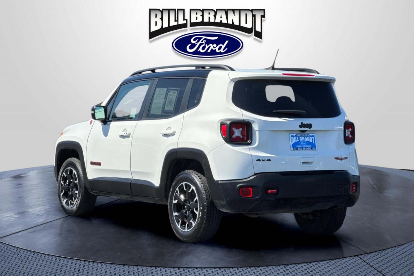 Used 2023 Jeep Renegade Trailhawk AWD/4WD image 5