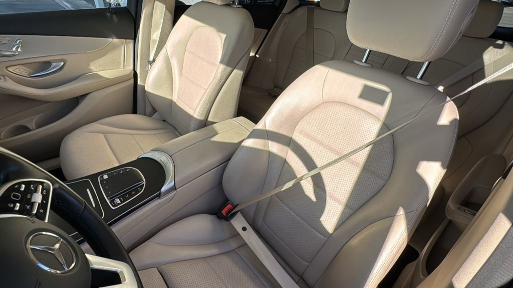 Used 2021 Mercedes-Benz GLC 300 image 22
