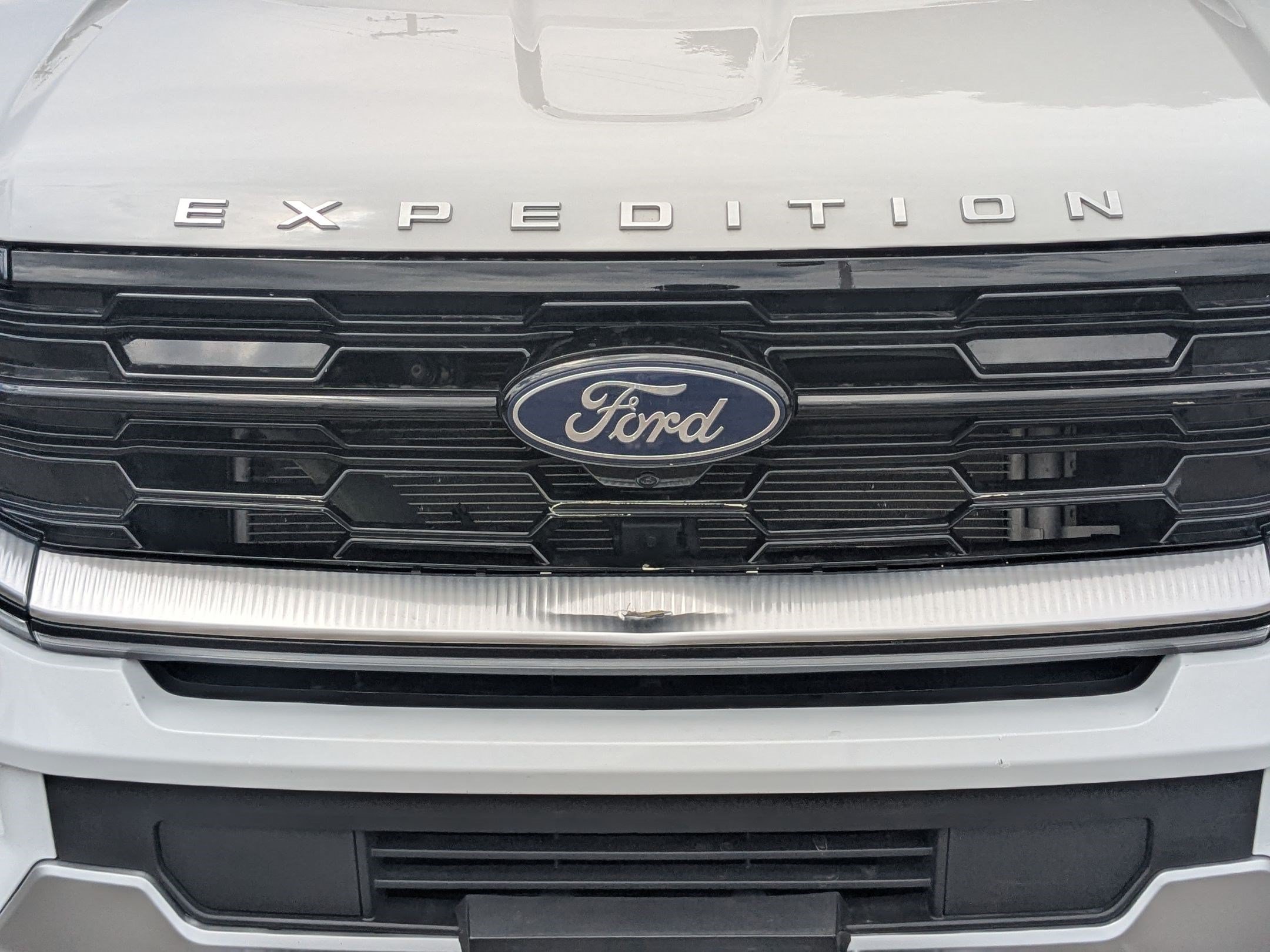 Certified 2025 Ford Expedition Platinum AWD/4WD image 12