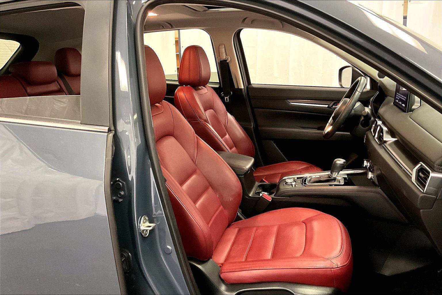 Used 2023 MAZDA CX-5 Carbon Edition image 7