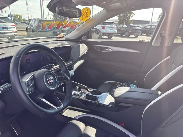 Used 2025 Buick Envision Sport Touring AWD/4WD image 17