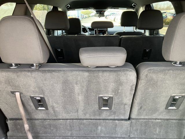 Used 2025 GMC Acadia Elevation image 14