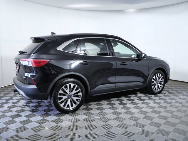 Certified 2020 Ford Escape Titanium w/ Titanium Premium Package 2.0 AWD/4WD image 8