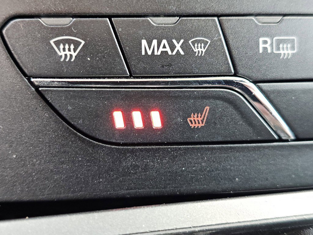 Certified 2020 Ford Edge SEL w/ Convenience Package image 11