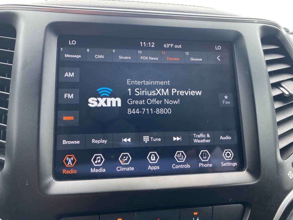 Used 2021 Jeep Cherokee Latitude Lux w/ Comfort/Convenience Group image 39