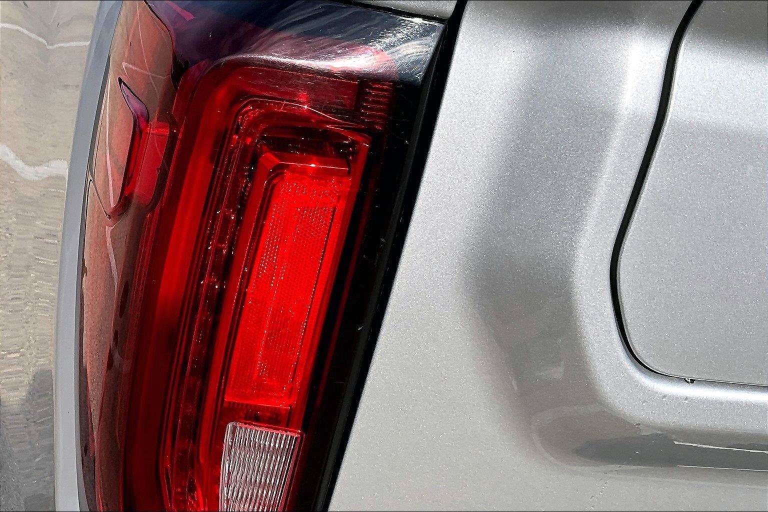 Used 2022 GMC Sierra 2500 Denali AWD/4WD image 32
