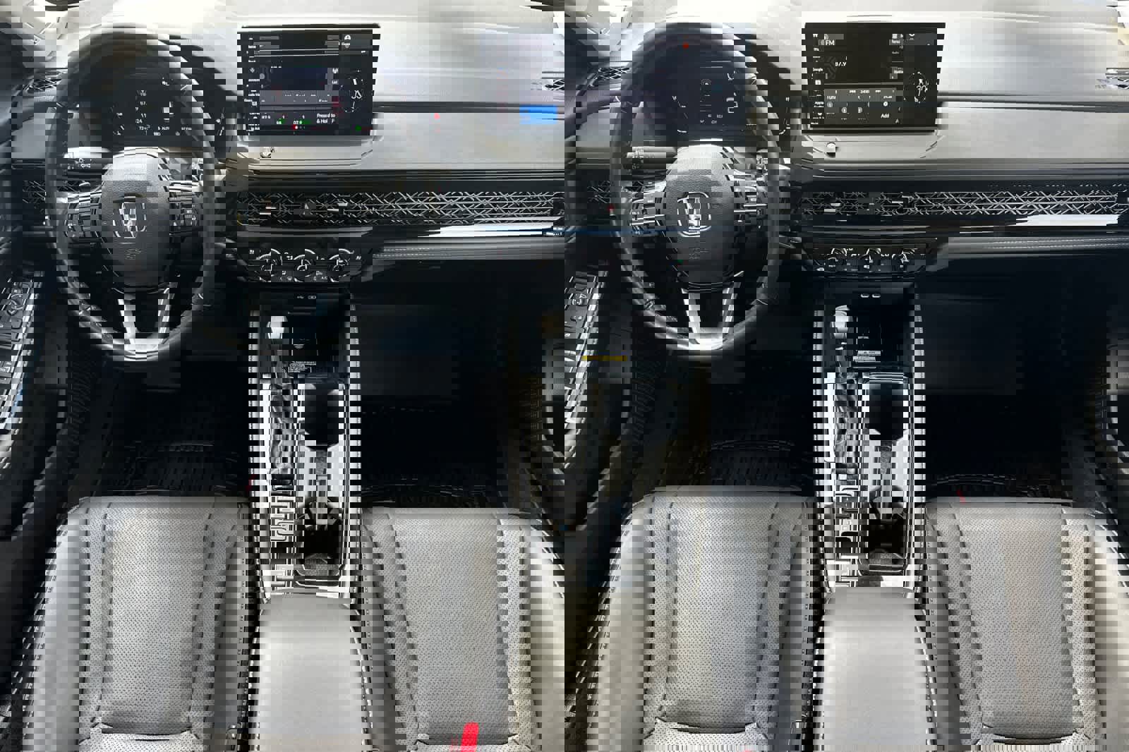 Used 2023 Honda Accord Touring image 9