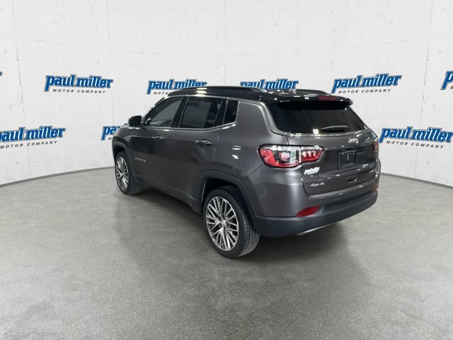 Used 2023 Jeep Compass Limited w/ Elite Group AWD/4WD image 9
