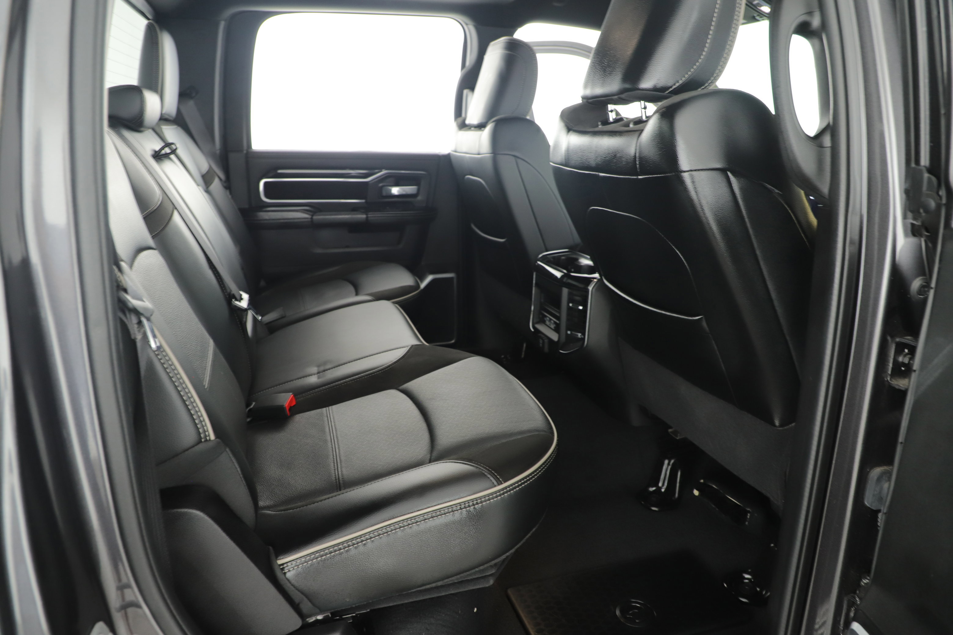 Used 2022 RAM 2500 Laramie image 25