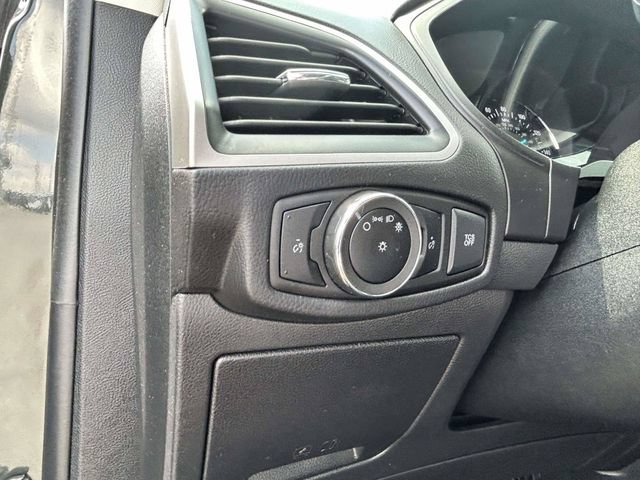 Certified 2024 Ford Edge SE w/ Black Appearance Package AWD/4WD image 26
