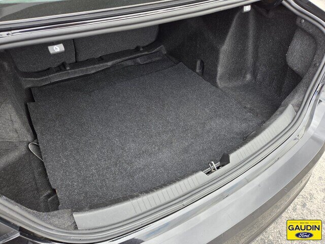 Used 2024 Chevrolet Malibu LT FWD image 14