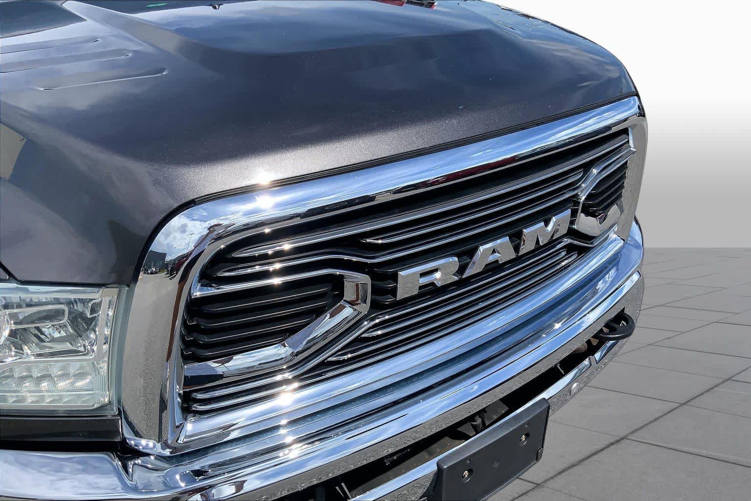 Used 2018 RAM 3500 Laramie Longhorn AWD/4WD image 30