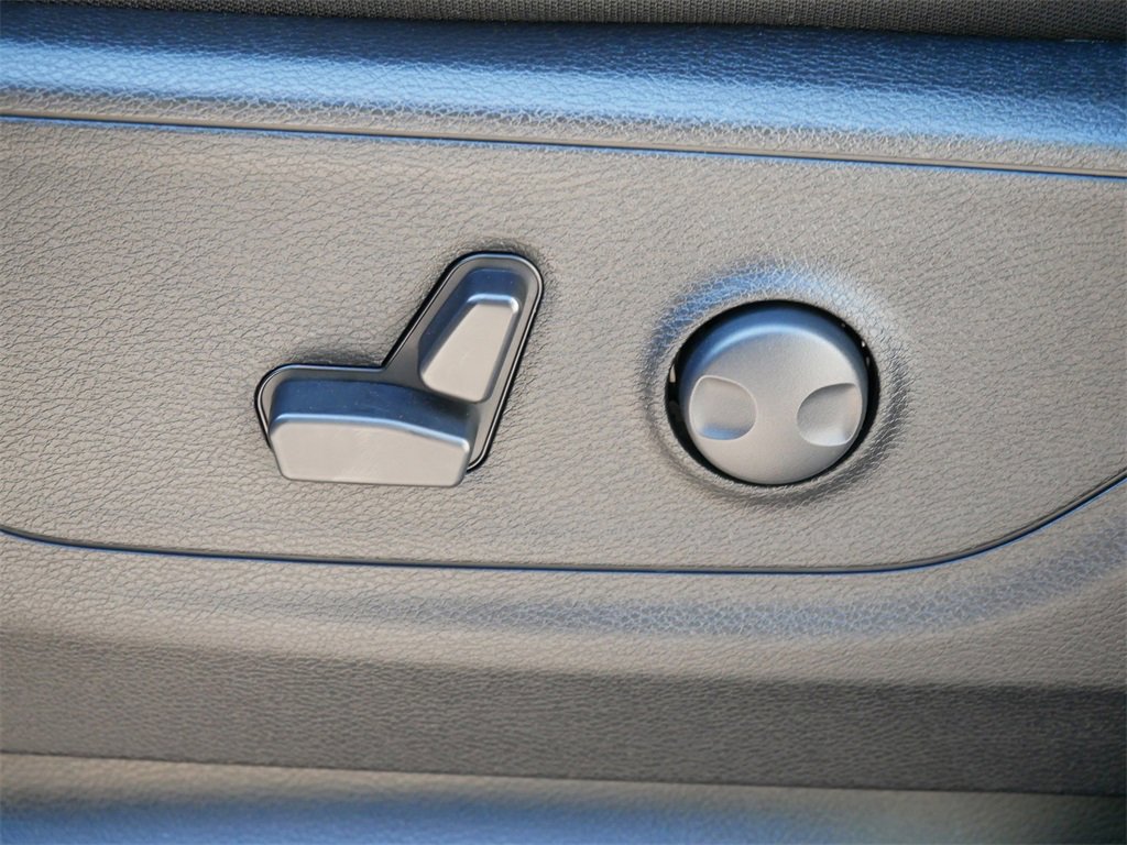 Used 2025 RAM 1500 Big Horn image 17