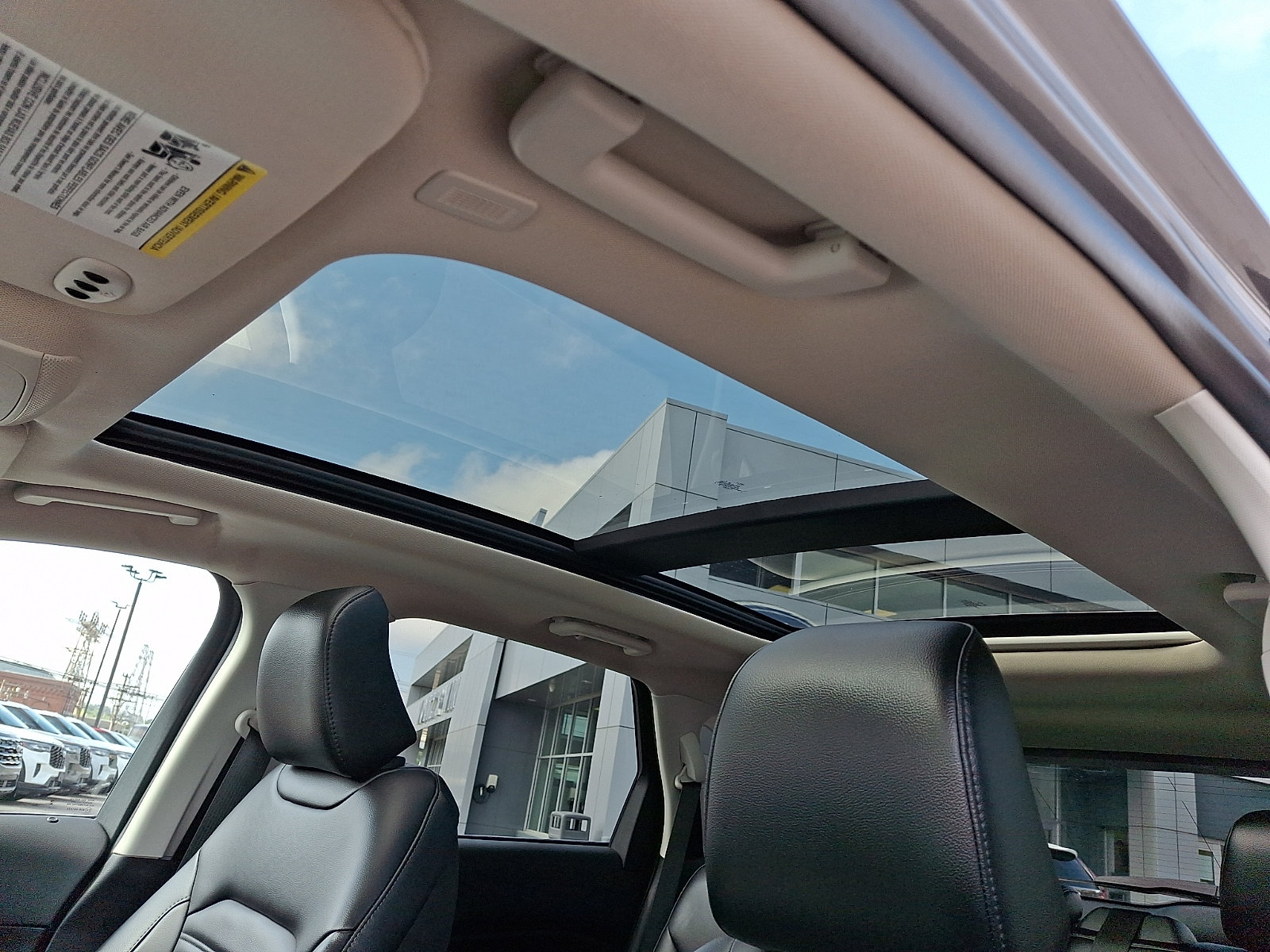 Certified 2024 Ford Edge SEL w/ Convenience Package AWD/4WD image 14