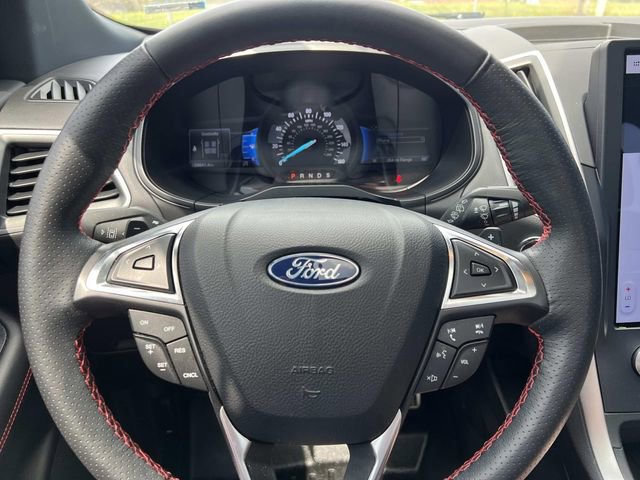 Certified 2022 Ford Edge ST-Line w/ Class II Trailer Tow Package AWD/4WD image 22