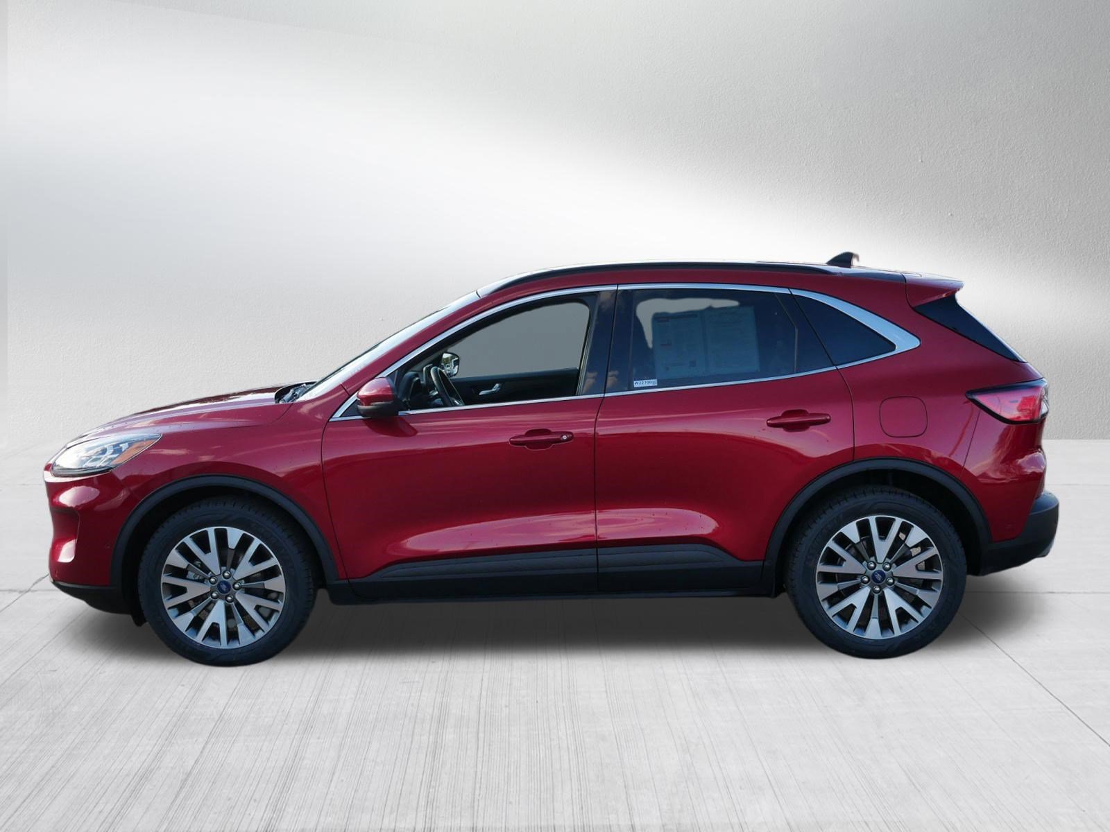 Certified 2020 Ford Escape Titanium AWD/4WD image 4