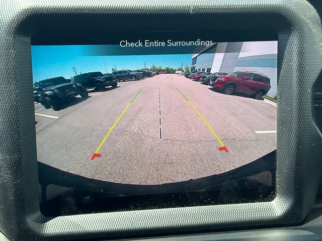 Used 2021 Jeep Wrangler Unlimited Sahara w/ Cold Weather Group AWD/4WD image 20