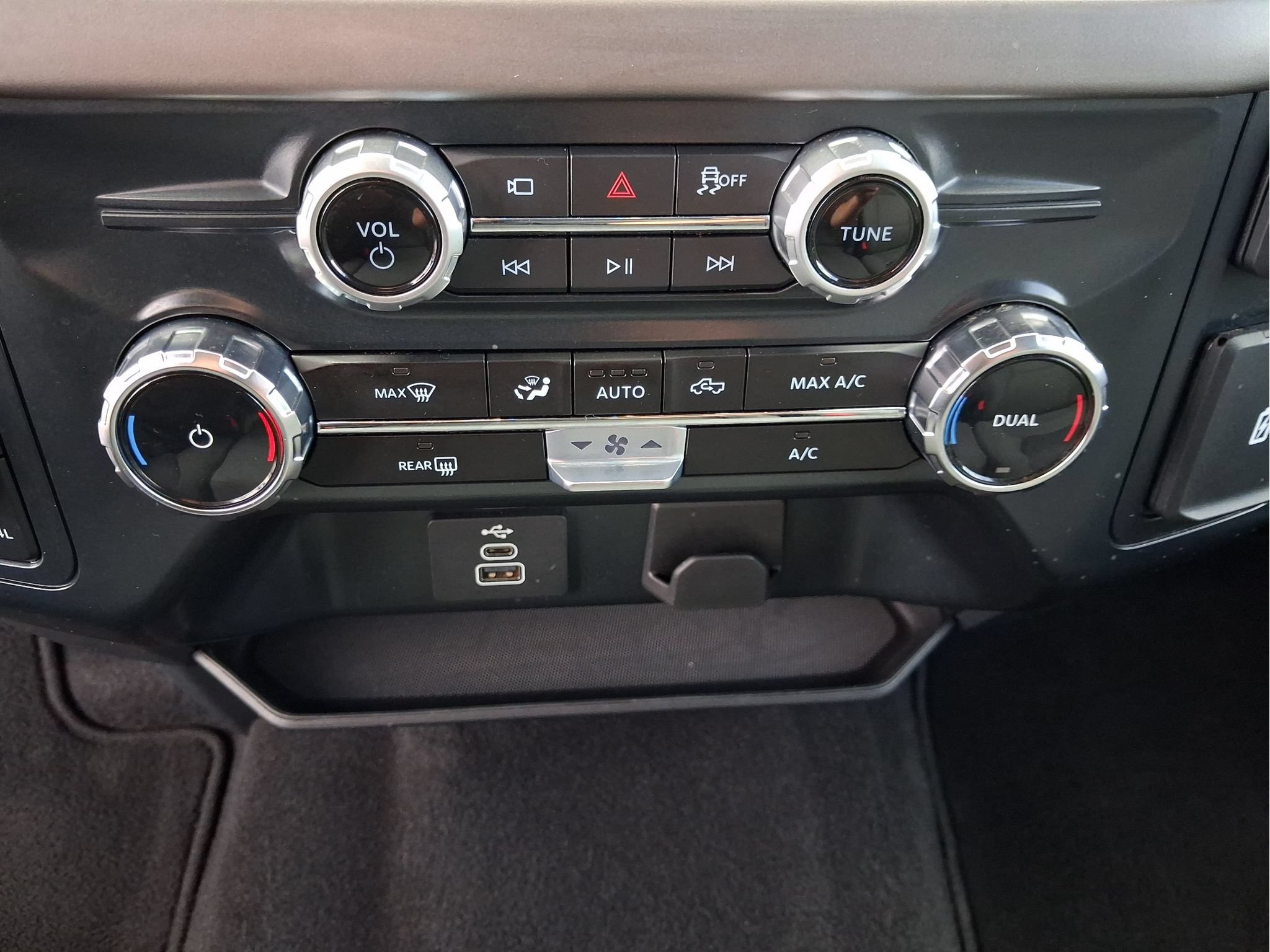 Certified 2025 Ford F150 XLT w/ Equipment Group 301A Standard AWD/4WD image 16