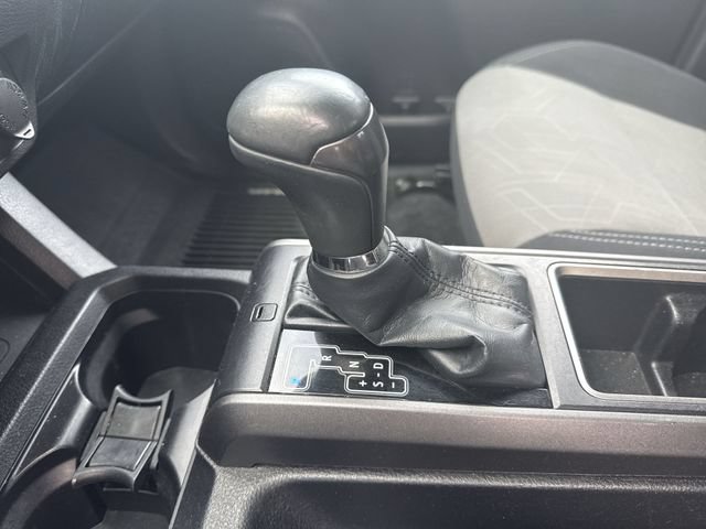 Used 2020 Toyota Tacoma TRD Sport w/ Technology Package AWD/4WD image 19