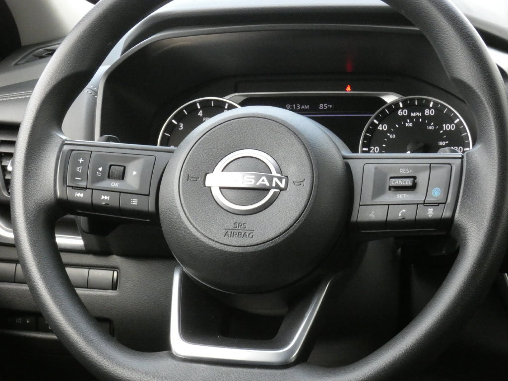 Used 2024 Nissan Rogue SV AWD/4WD image 11