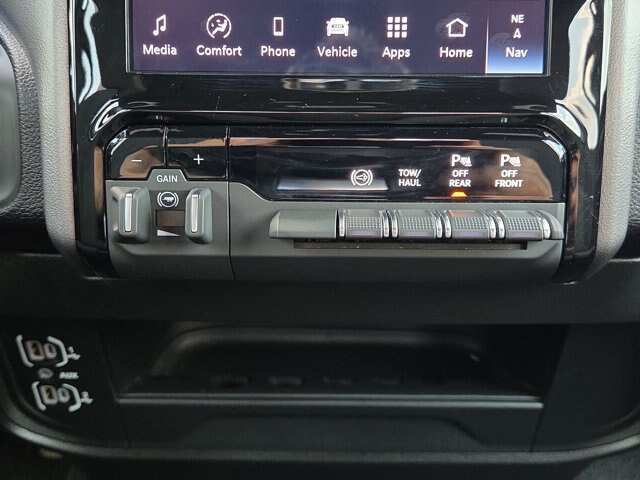 Used 2025 RAM 2500 Big Horn AWD/4WD image 17