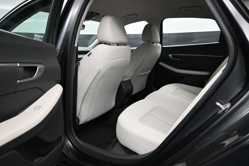 Used 2025 Hyundai Sonata SEL FWD image 19
